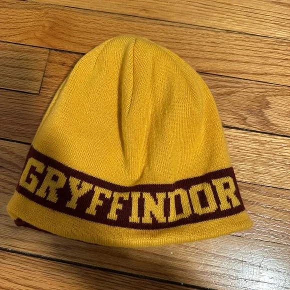 Set of Harry Potter Gryffindor Kids Winter Items - Picture 2 of 4